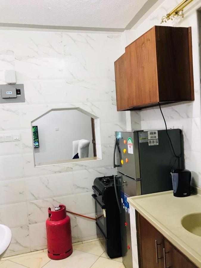 Lux Suites Bamburi Furnished Apartments Buitenkant foto