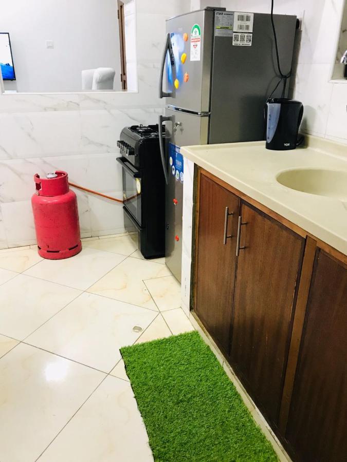 Lux Suites Bamburi Furnished Apartments Buitenkant foto