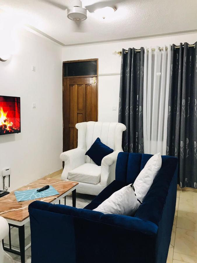 Lux Suites Bamburi Furnished Apartments Buitenkant foto