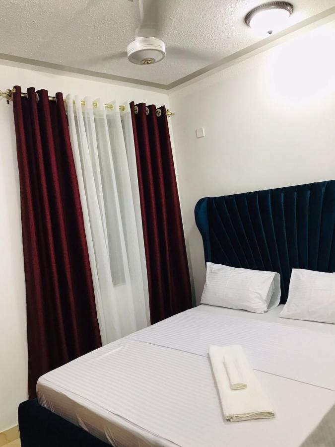 Lux Suites Bamburi Furnished Apartments Buitenkant foto