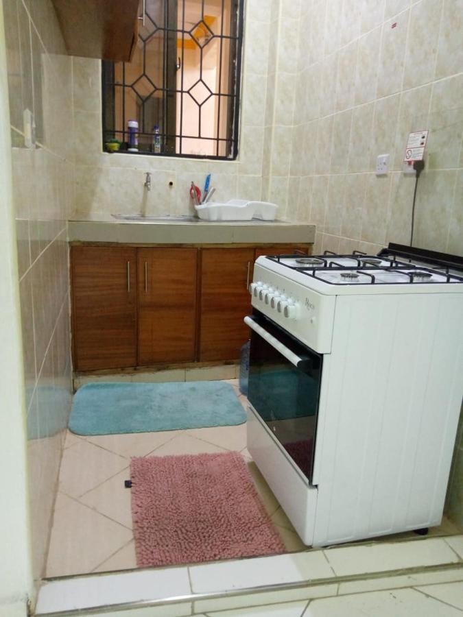 Lux Suites Bamburi Furnished Apartments Buitenkant foto