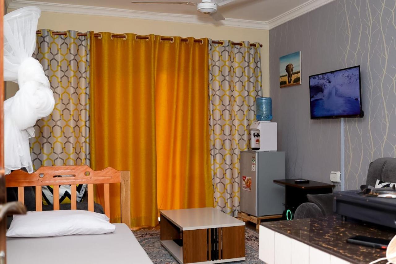 Lux Suites Bamburi Furnished Apartments Buitenkant foto