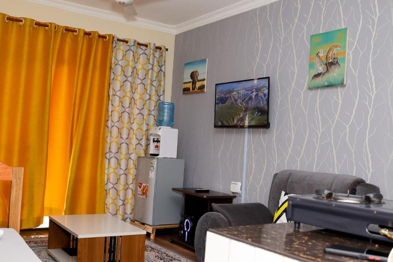 Lux Suites Bamburi Furnished Apartments Buitenkant foto