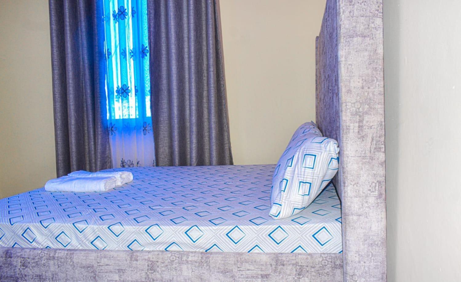 Lux Suites Bamburi Furnished Apartments Buitenkant foto
