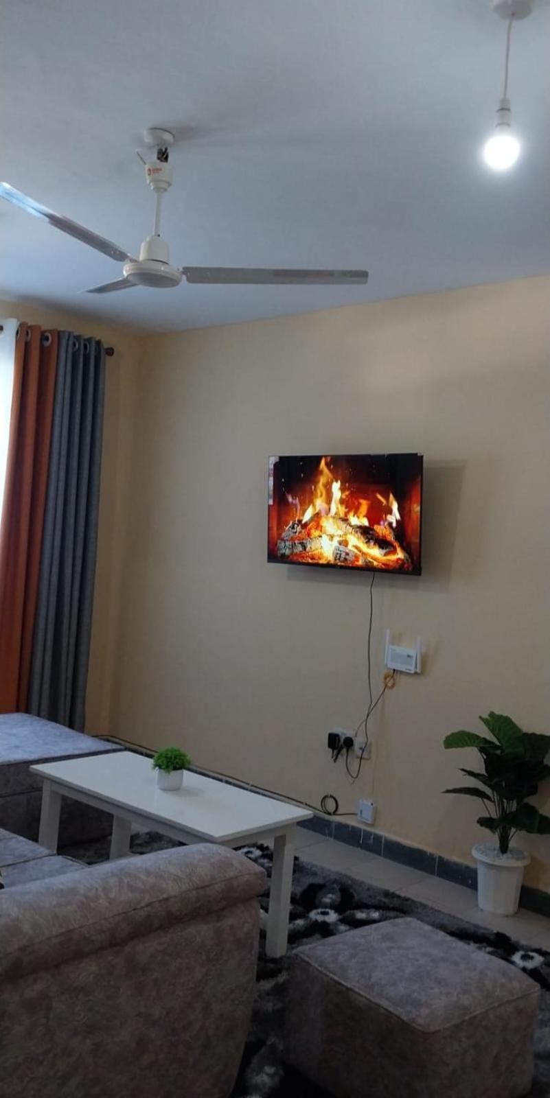 Lux Suites Bamburi Furnished Apartments Buitenkant foto